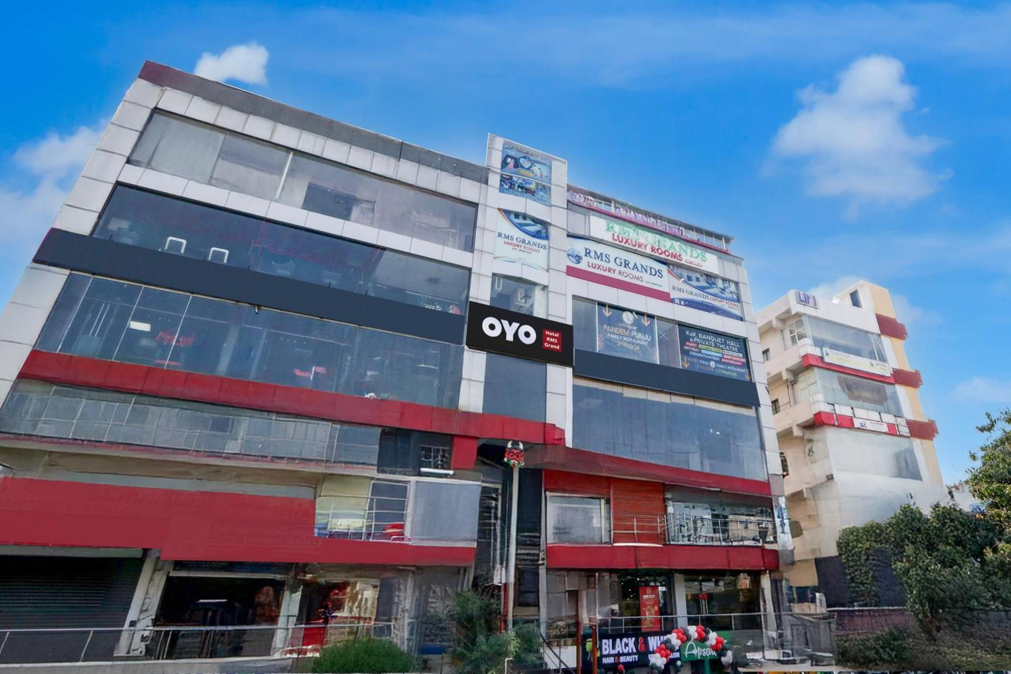 Hotel O Rms Grand Patancheru Exterior photo